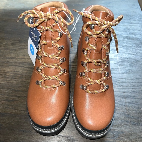 Universal Thread Boots - Picture 1 of 3